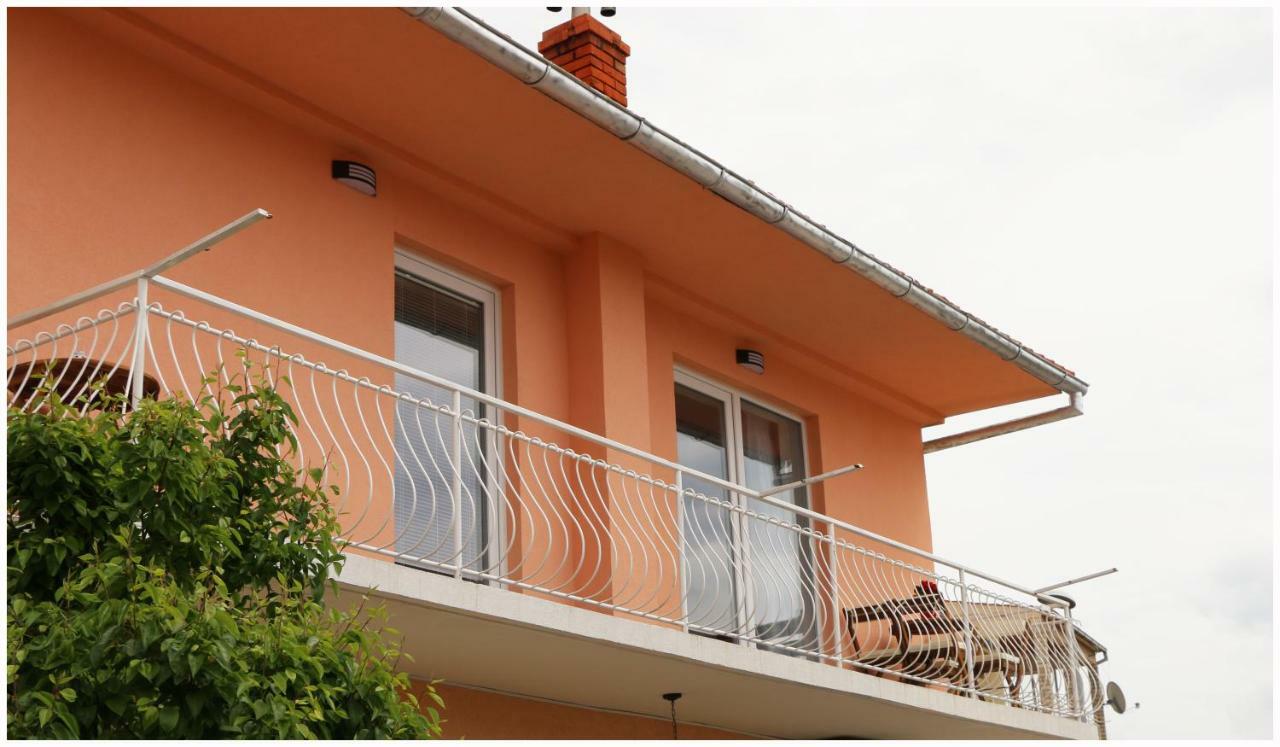 Apartman Loretta Primošten Екстериор снимка