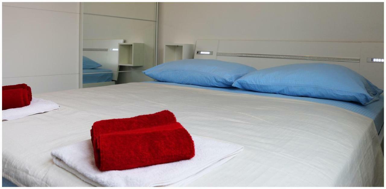Apartman Loretta Primošten Екстериор снимка