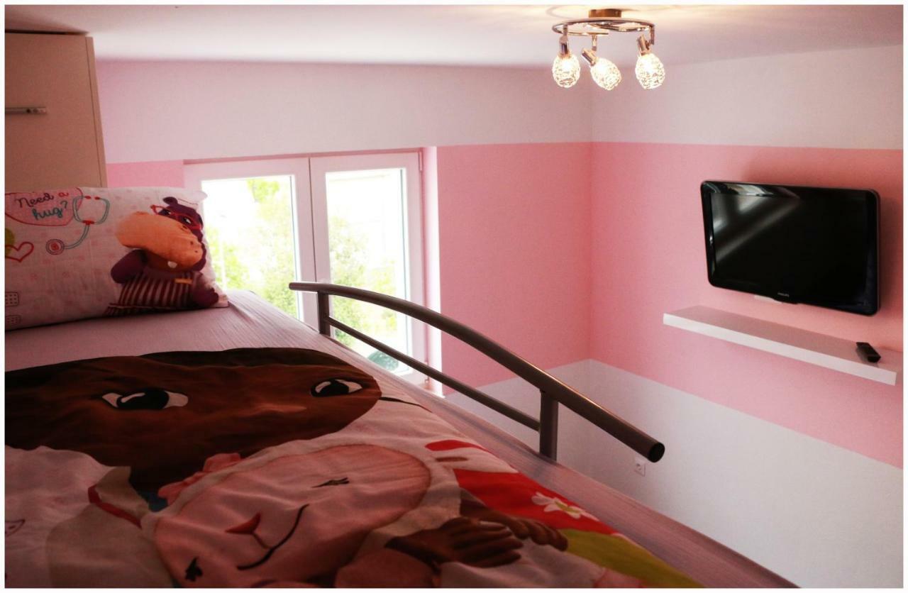 Apartman Loretta Primošten Екстериор снимка